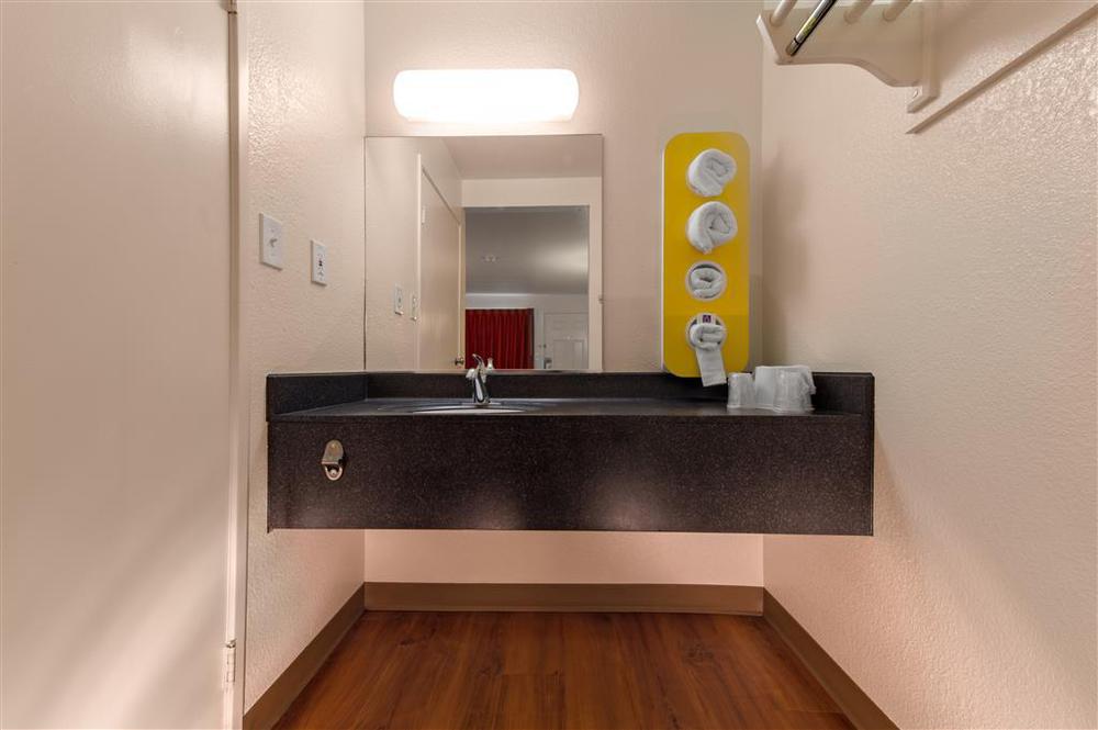 Motel 6-Maple Shade Township, Nj - Philadelphia - Mt Laurel Room photo